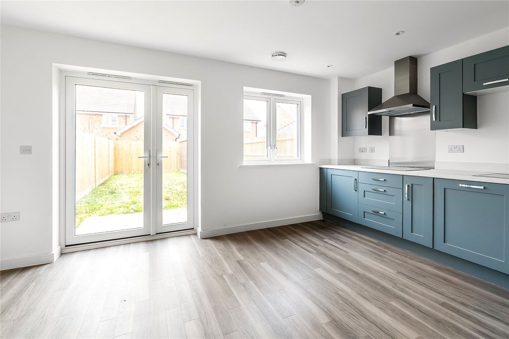 Property photo 2 of 24 Picture No. 94