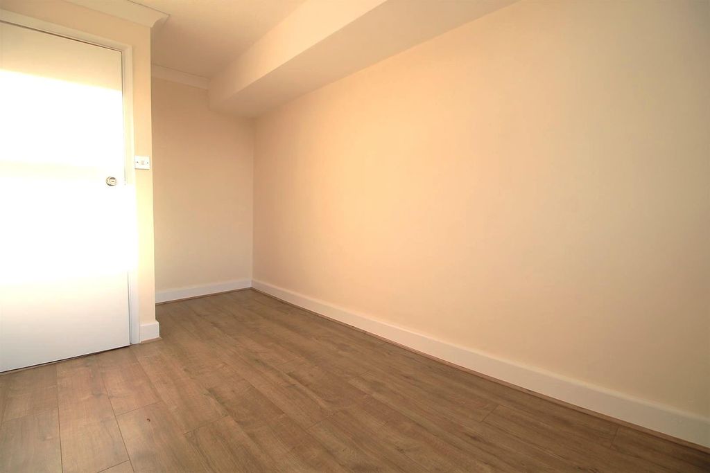 Property photo 3 of 6 Ontoh0Ajpuuboundnwfee2Qp-9K.Jpg