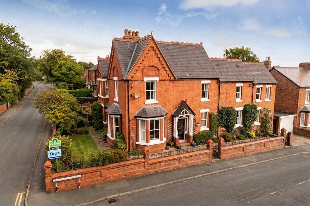 Property photo 1 of 13 2
