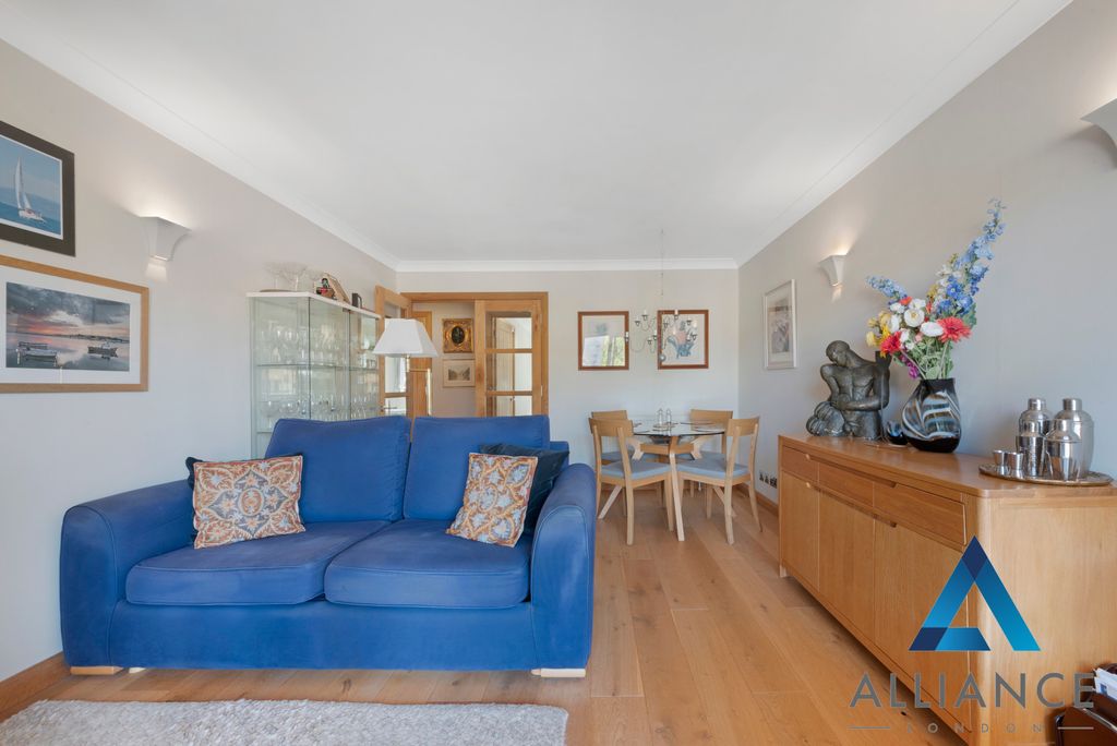 Property photo 2 of 17 Picture 2