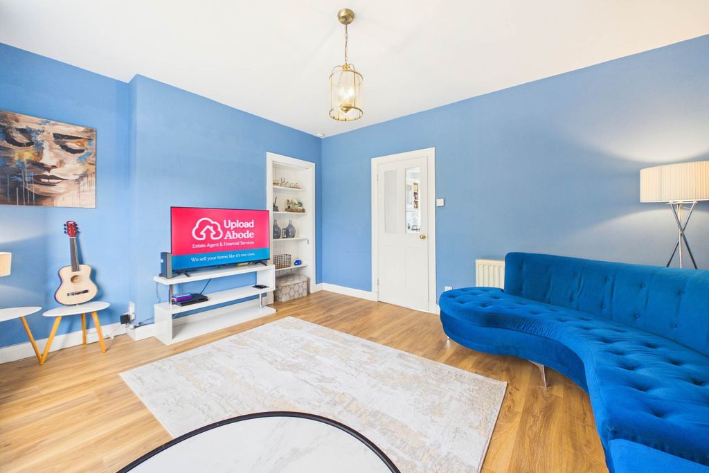 Property photo 2 of 19