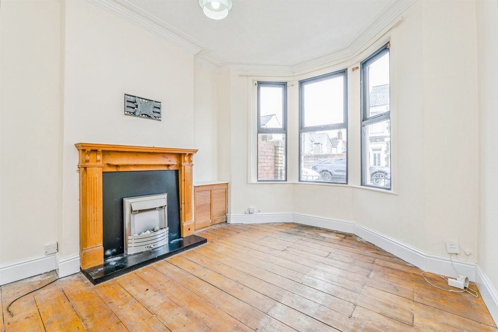 Property photo 3 of 15