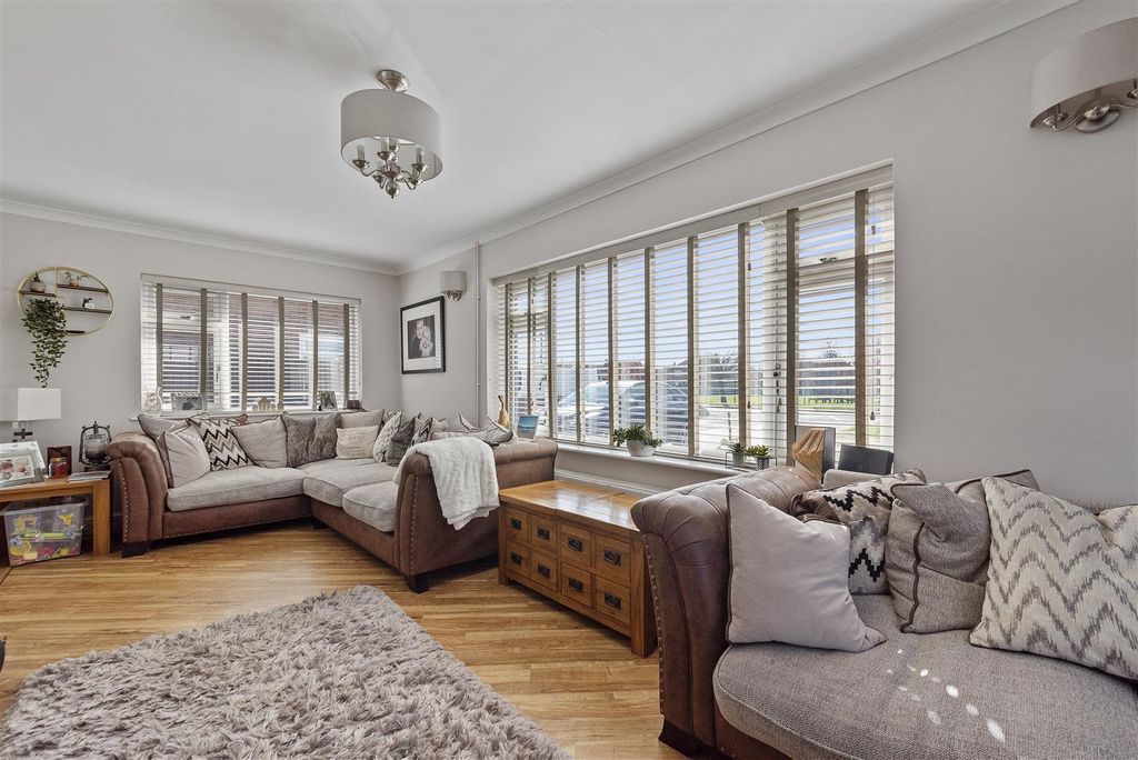 Property photo 1 of 15 13-3A8E51B4-E70F-4B1B-9F14-d2688dc2c8c8_2Cg0073.Jpg
