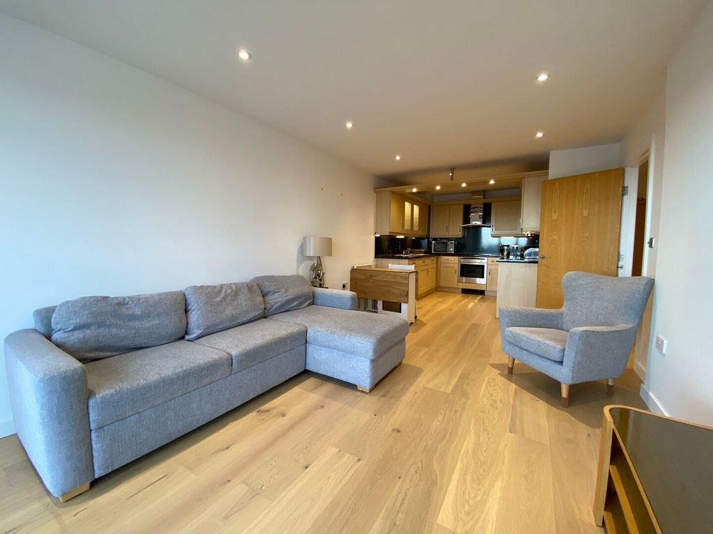 Property photo 3 of 12 Img_33471_1_Original.Jpg