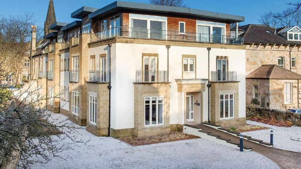 Property photo 1 of 6 Front