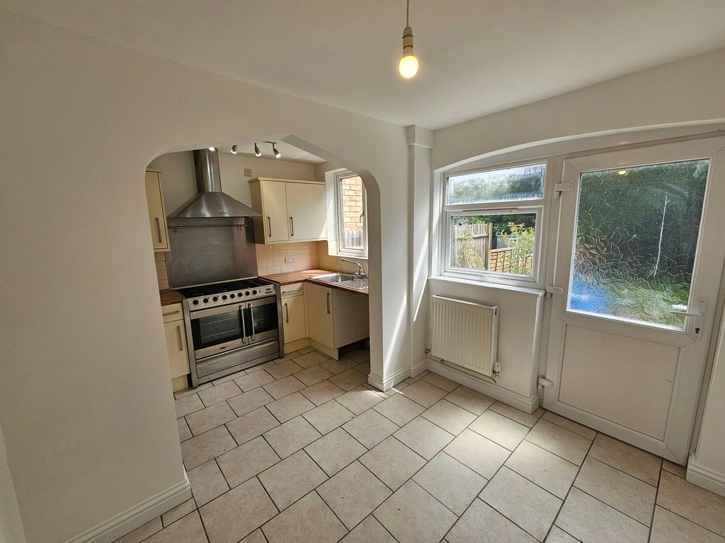 Property photo 3 of 12 Photo 16