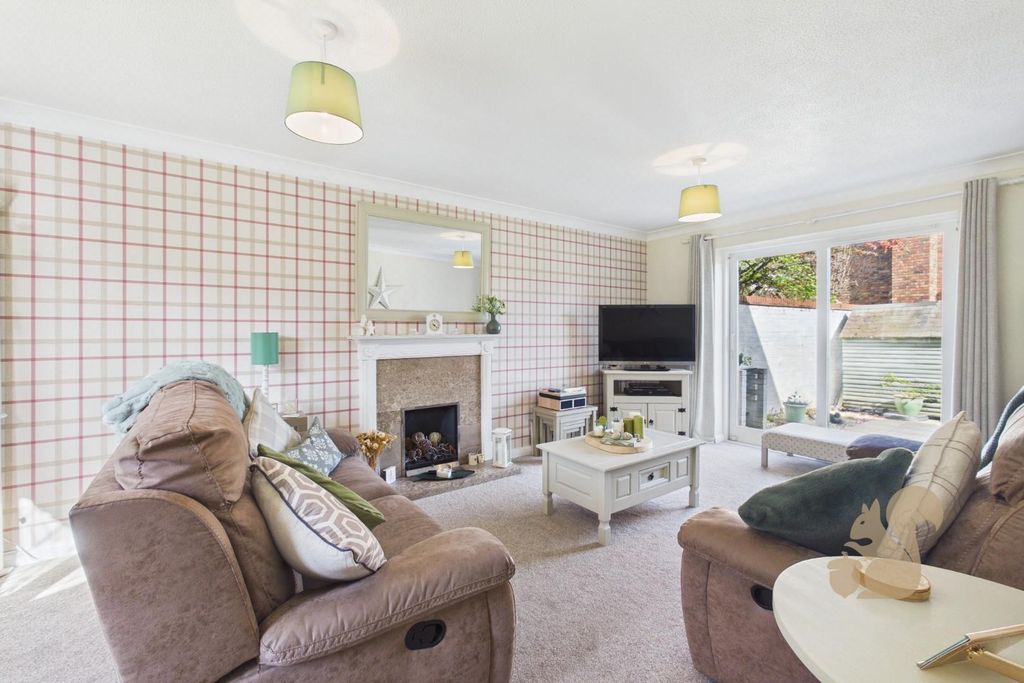 Property photo 3 of 24 Cam01254G0-Pr0438-Still009.Jpg