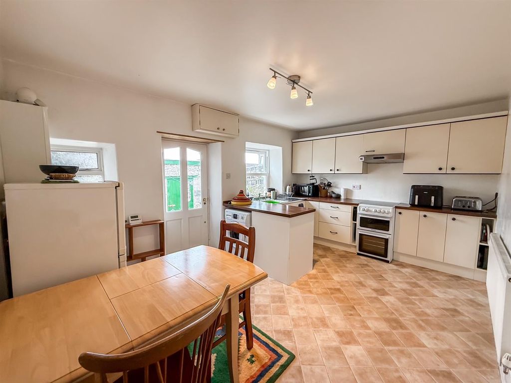 Property photo 2 of 19 Img_0384.Jpg