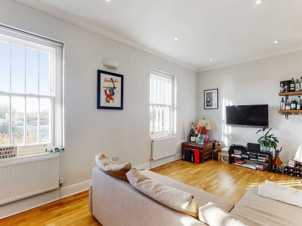 Property photo 2 of 7