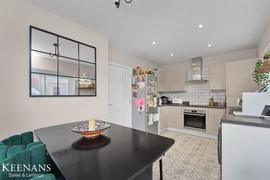 Property photo 3 of 32 3.Jpg