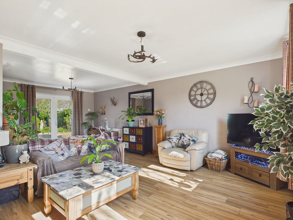 Property photo 3 of 31