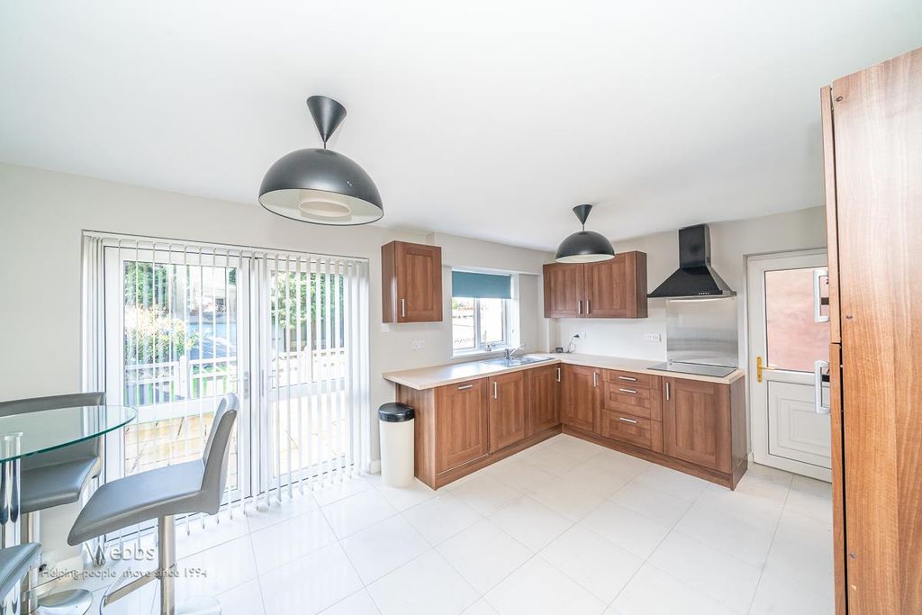 Property photo 2 of 29 Â© Webbs Estate Agents Â© (29 Of 53).Jpg