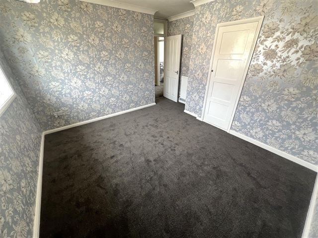 Property photo 2 of 18 Master Bedroom