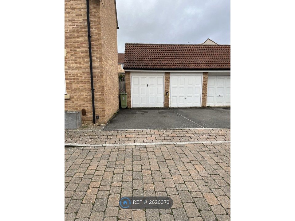 Property photo 2 of 24