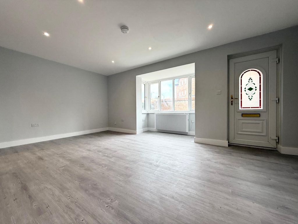 Property photo 3 of 9 Reception Room