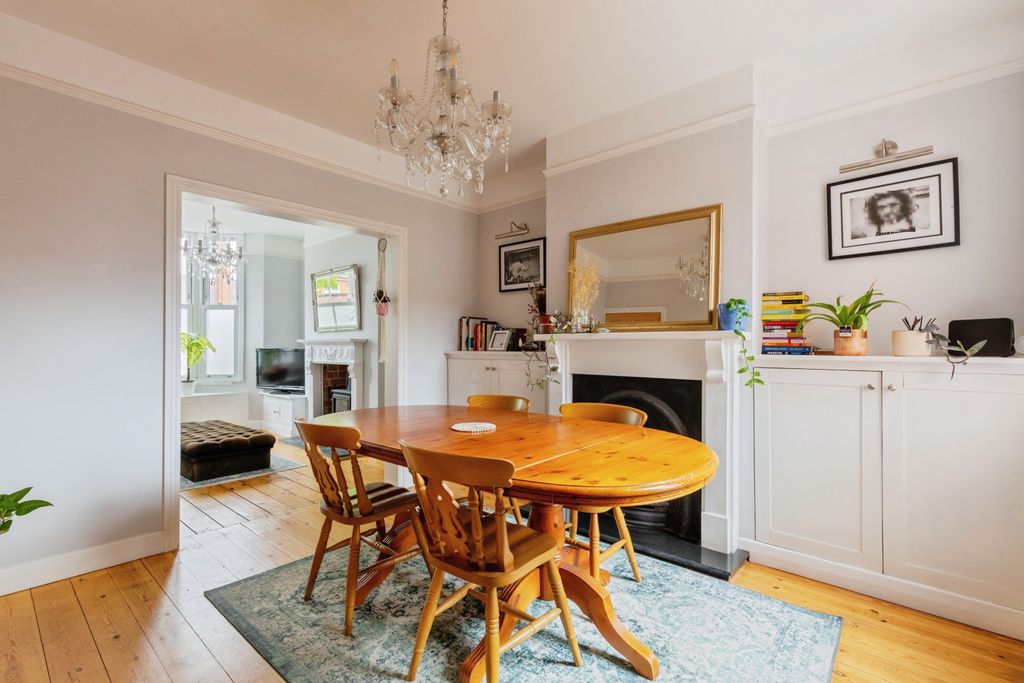 Property photo 3 of 14 Dining Room