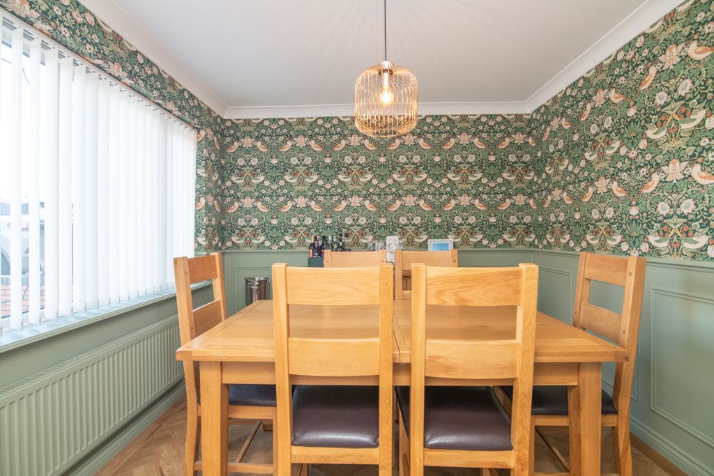 Property photo 3 of 24