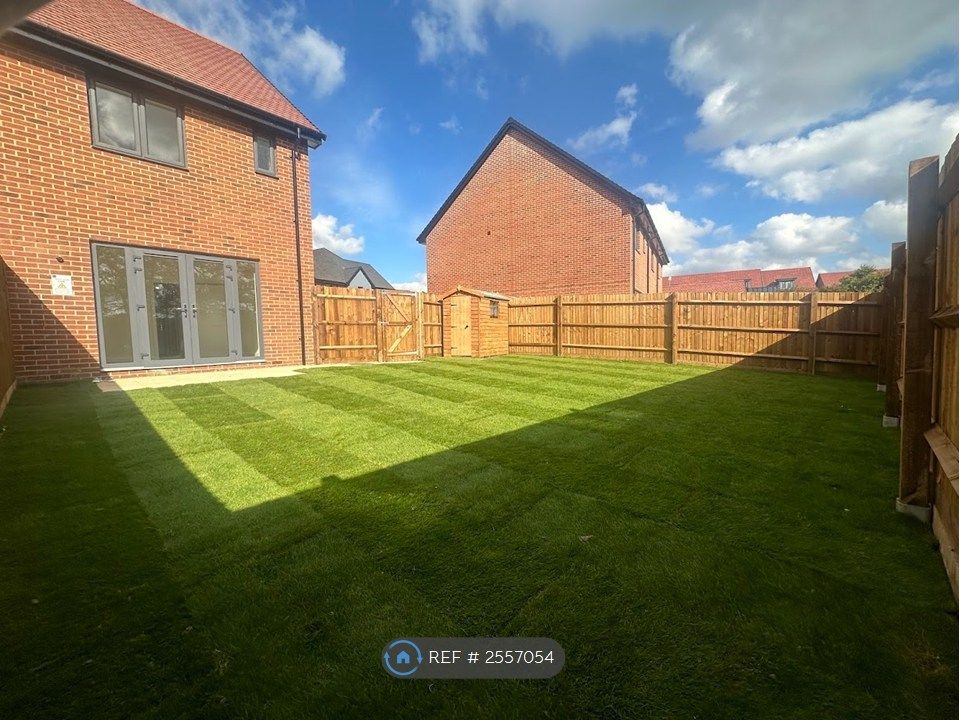 Property photo 1 of 11 Garden