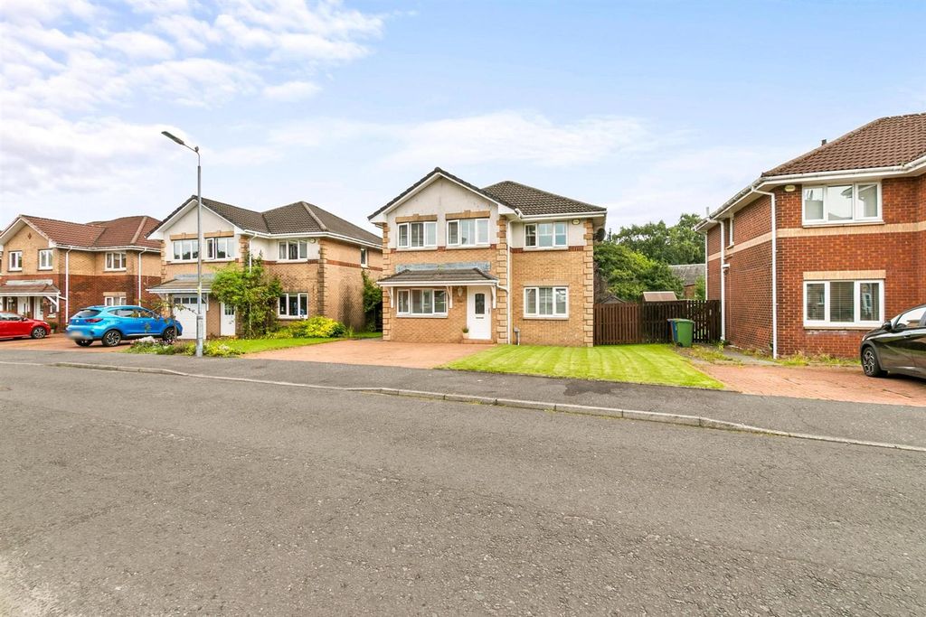 Property photo 2 of 39