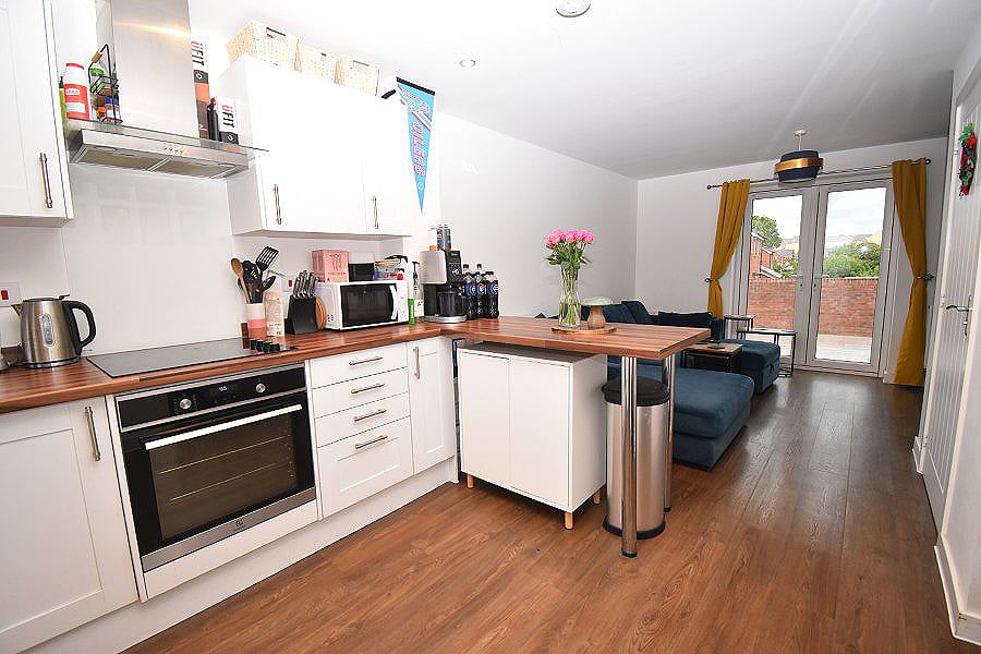 Property photo 2 of 9