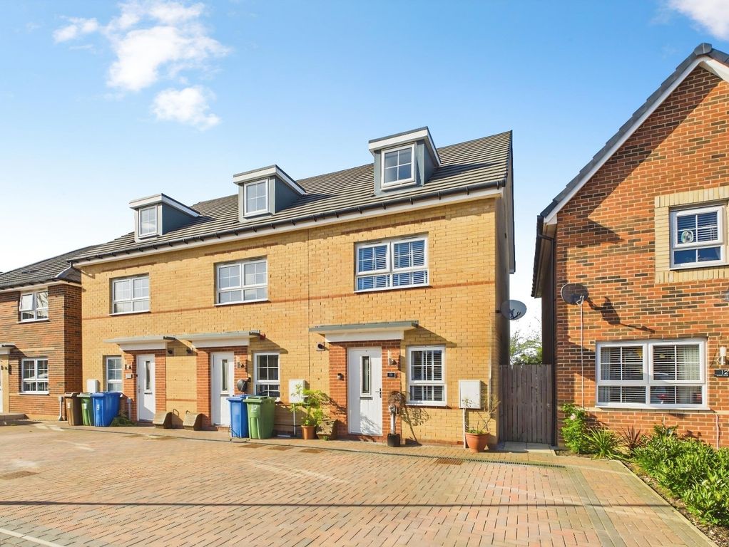 Property photo 1 of 19 5045732