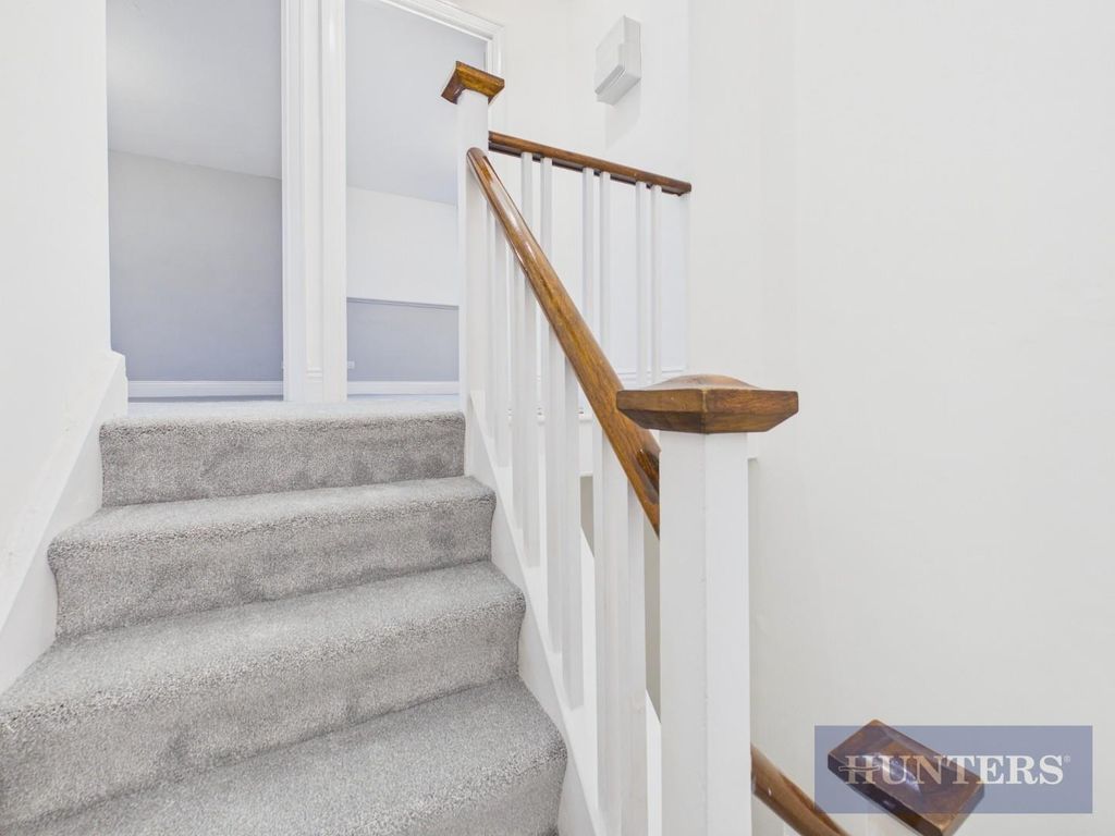 Property photo 2 of 16 Cam05316G0-Pr0320-Still001.Jpg