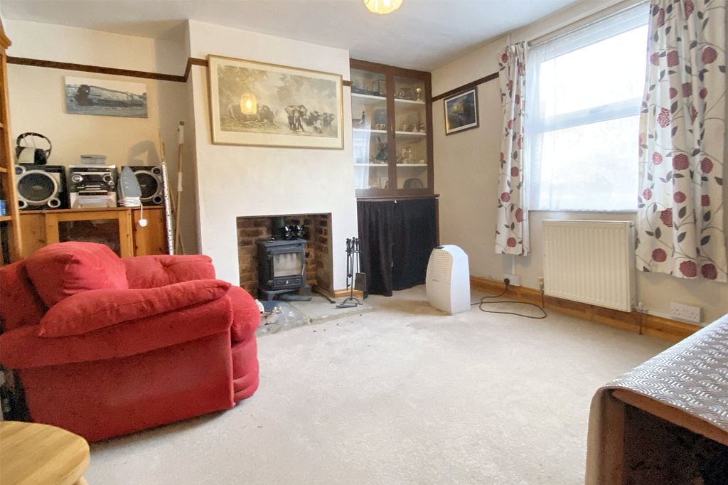 Property photo 3 of 17 3 - Picture No. 04