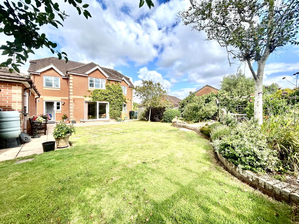 Property photo 2 of 10