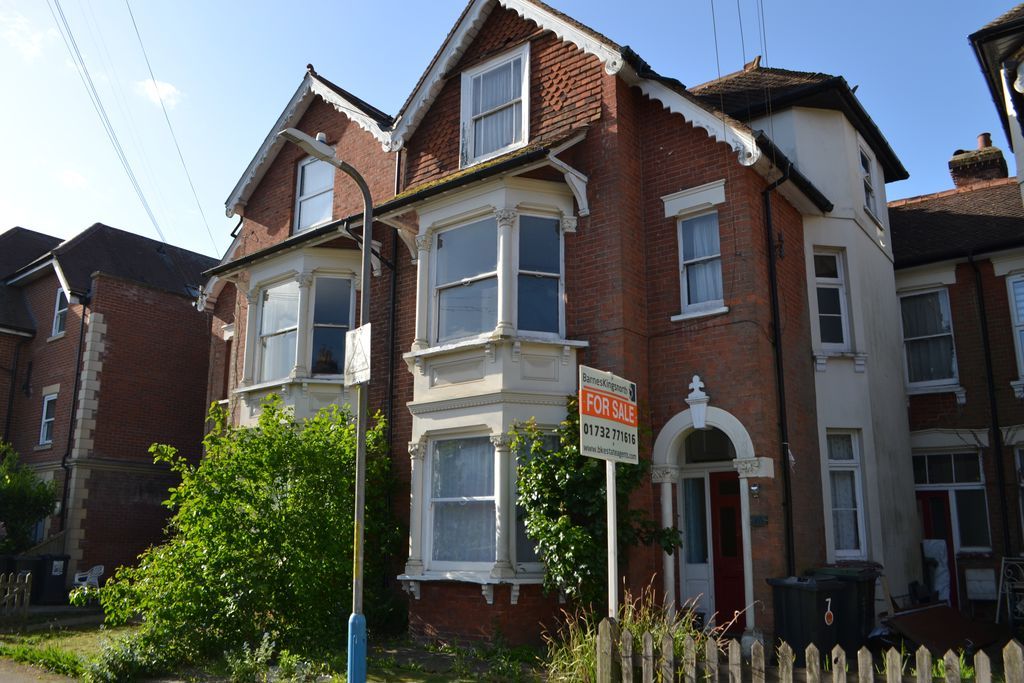 Property photo 1 of 11 Front