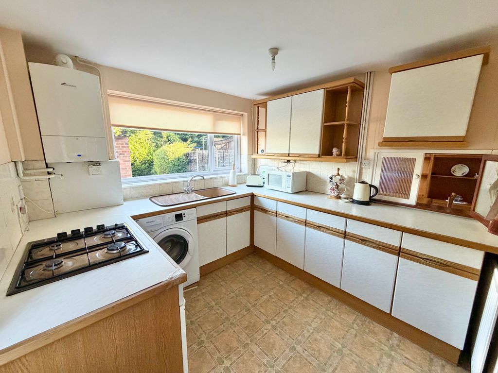 Property photo 3 of 11 Img_7784