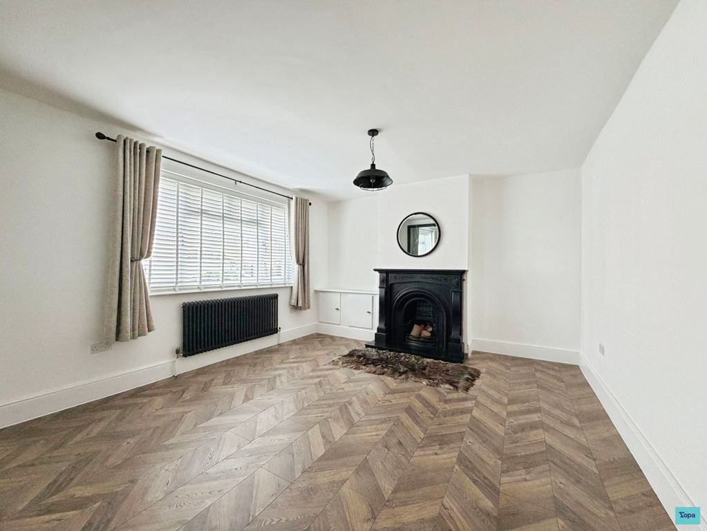 Property photo 3 of 26 18