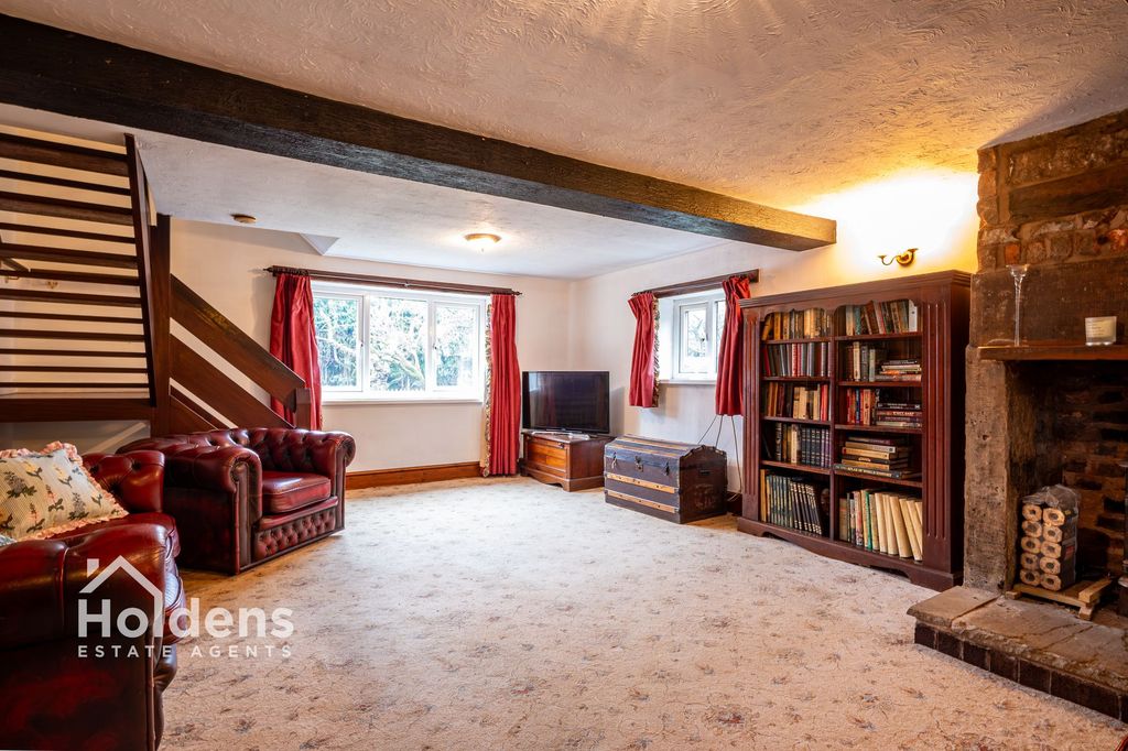 Property photo 2 of 24