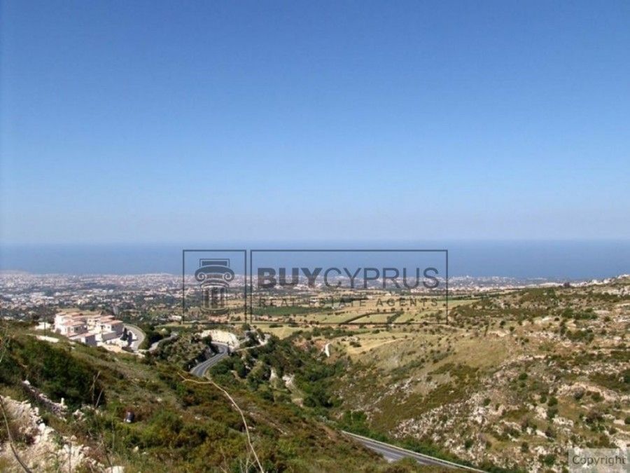 Property photo 1 of 4