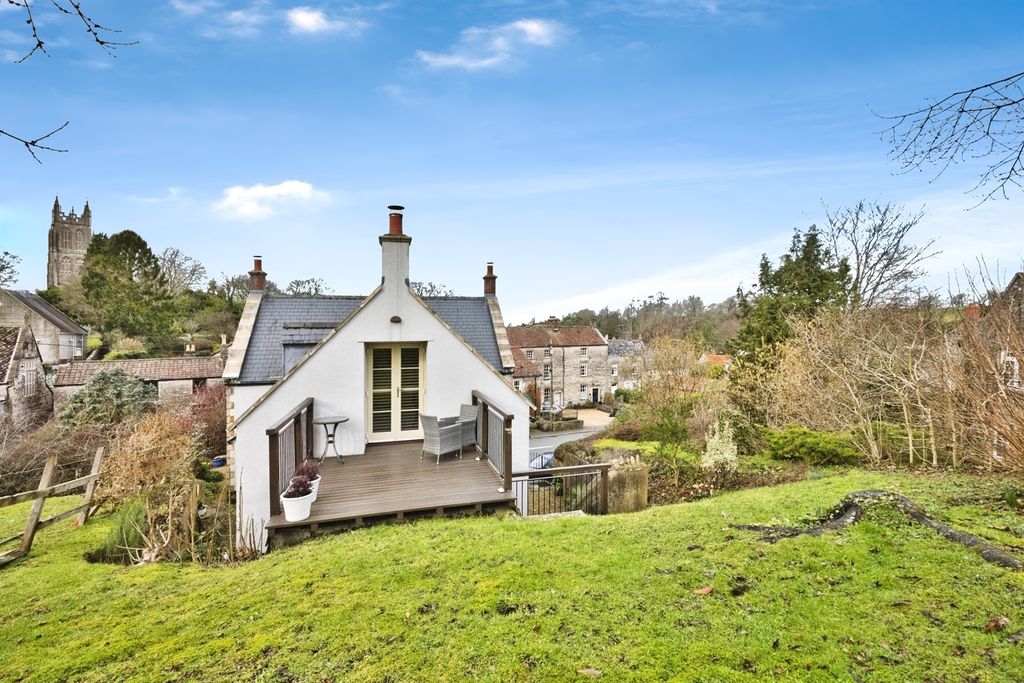 Property photo 3 of 20