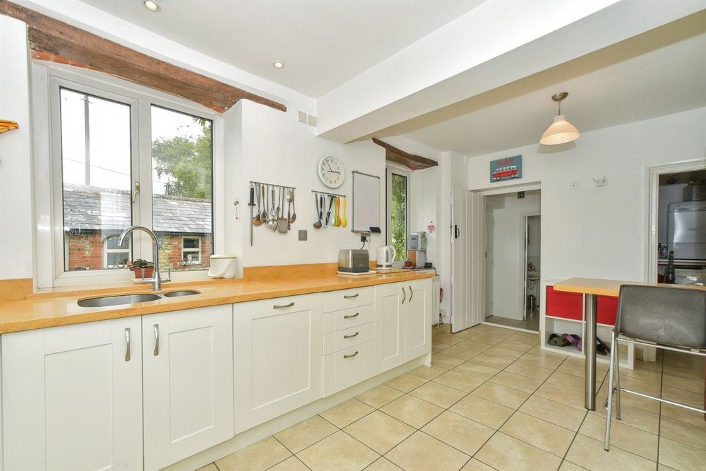 Property photo 3 of 23