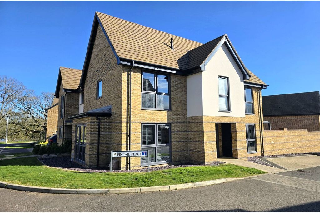 Property photo 1 of 15 Front View