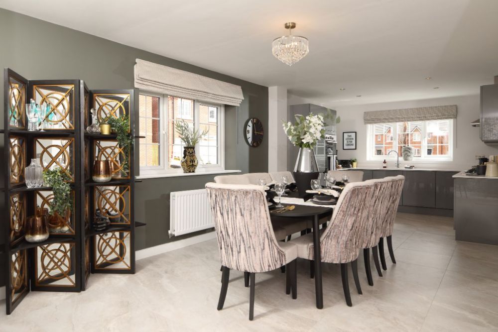 Property photo 2 of 10 Lewin Park The Roydon