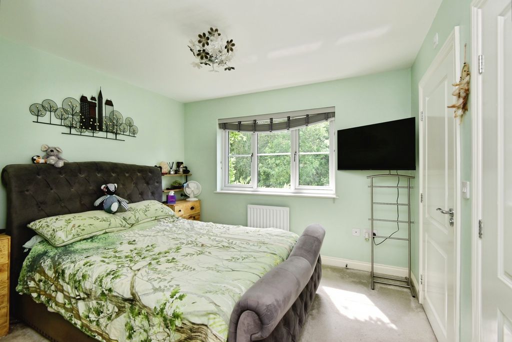 Property photo 2 of 31 Pbox-Img.Jpg