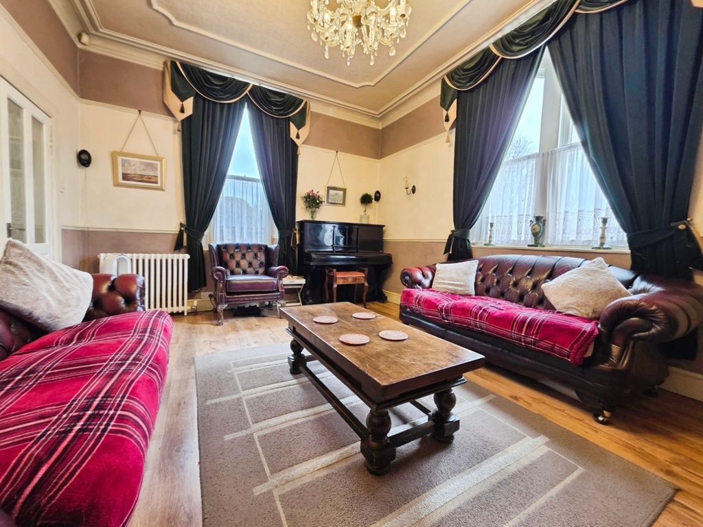 Property photo 3 of 41 Living Room