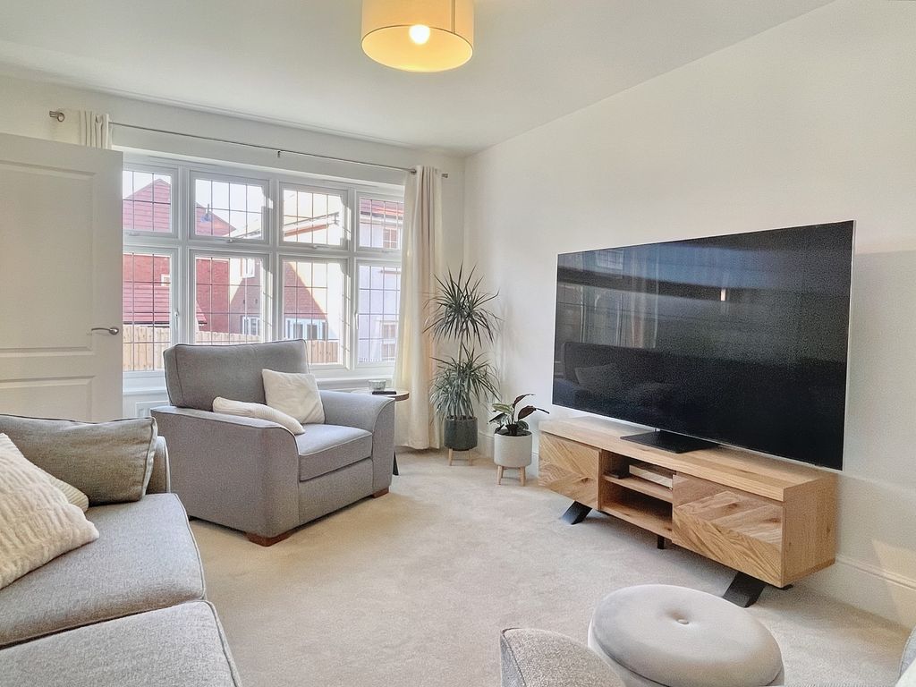 Property photo 3 of 12 Not Specified