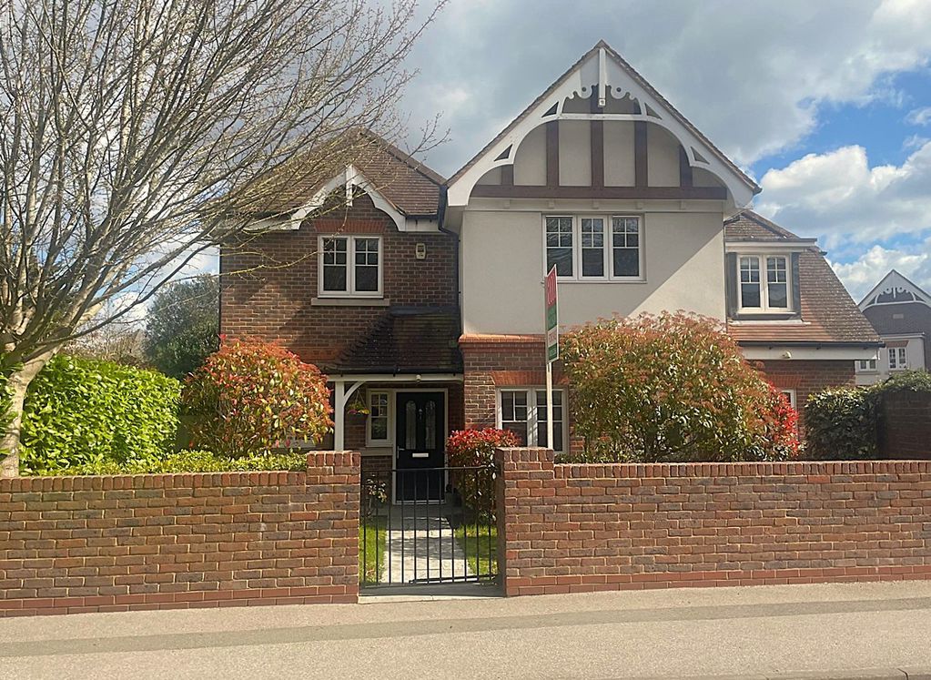 Property photo 1 of 12 Photo 13