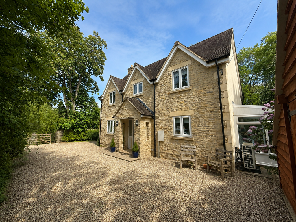 Property photo 2 of 14 0Cee6c13230F49Afa0B67282A5F08E75