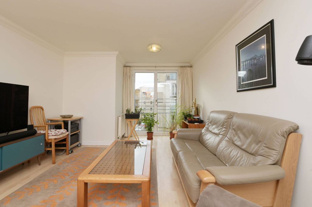 Property photo 2 of 19