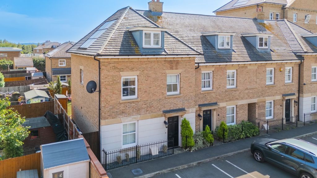 Property photo 1 of 37 4377290