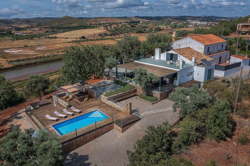 Property photo 1 of 24 Algarve Villa Ptlagv395 1