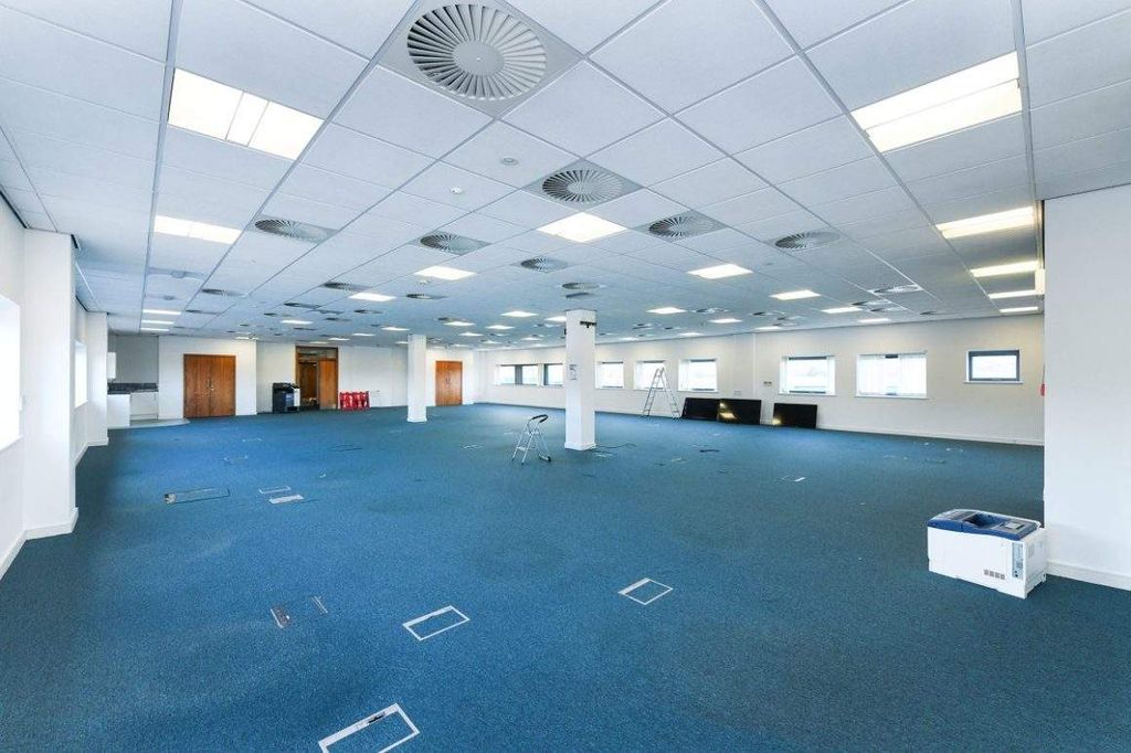 Property photo 3 of 5