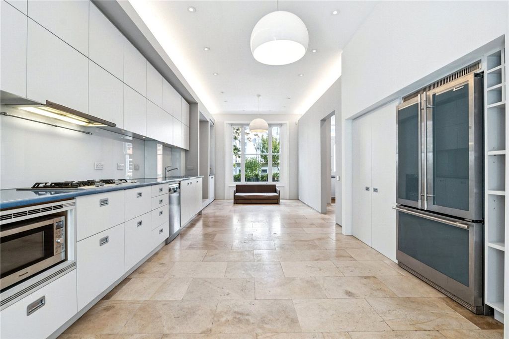 Property photo 3 of 19 Picture No. 23