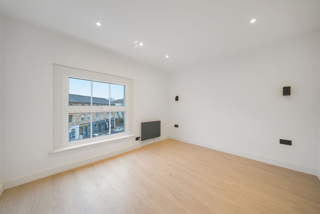 Property photo 3 of 9 1247288 (1)