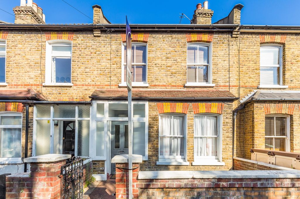 Property photo 1 of 8 External (Main)