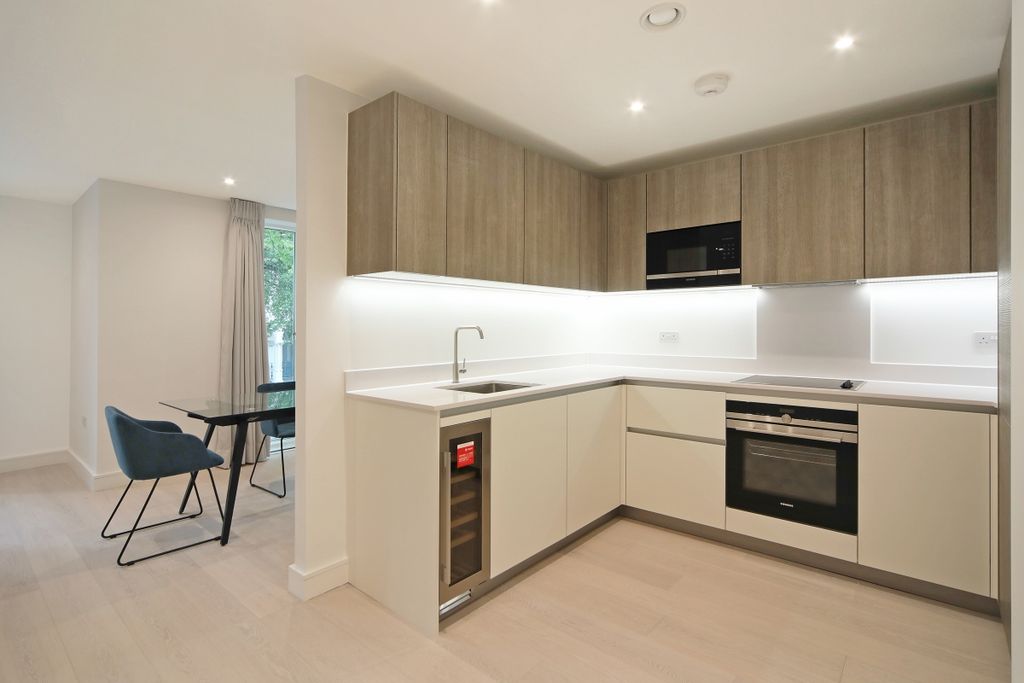 Property photo 3 of 17 00Rd1260
